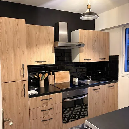 Centre Proche Chu Apartment