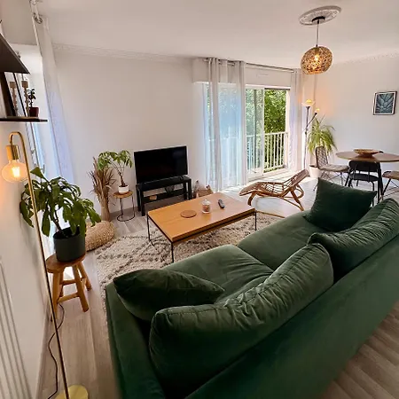 Apartment Centre Proche Chu