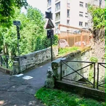 Apartment Centre Proche Chu